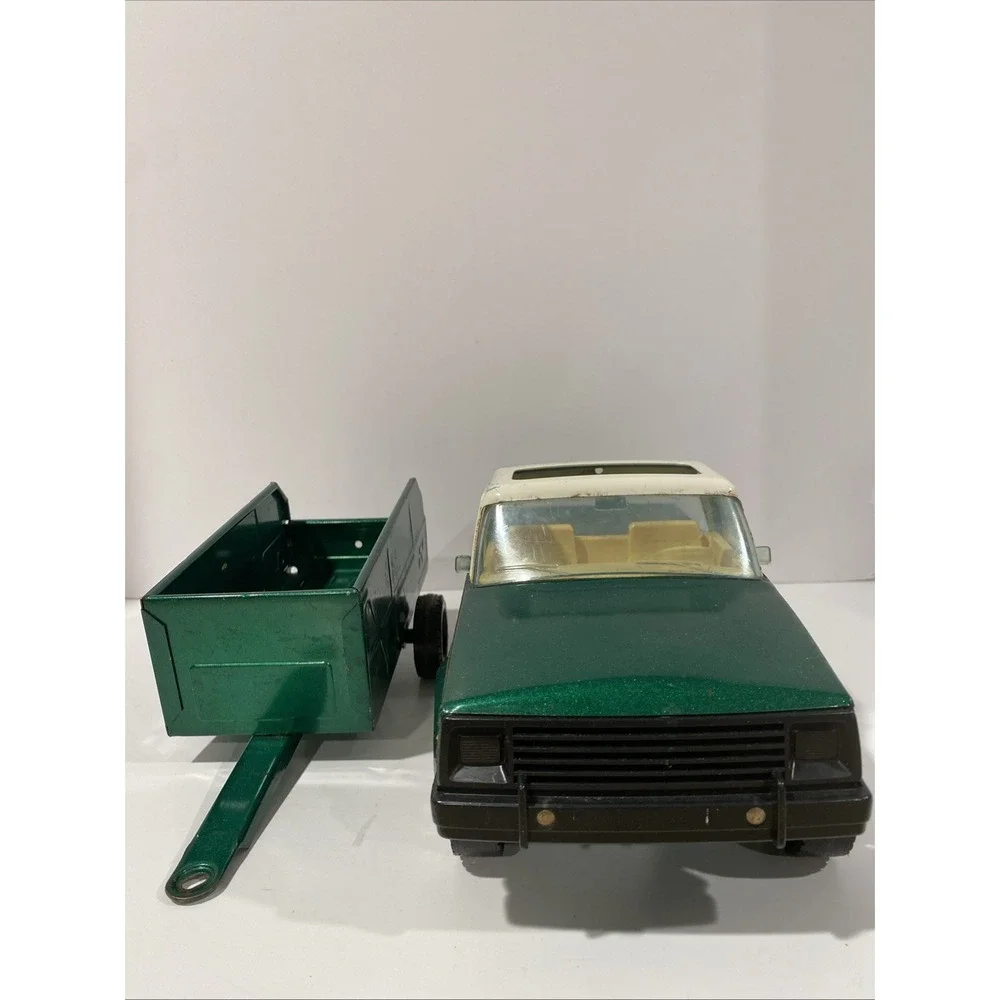 Vintage Nylint farms LUV pressed steel stake side flatbed pickup truck & trailer